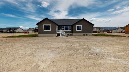 Brandon-Park-Emily-B-Edge-Homes-05262022_091404