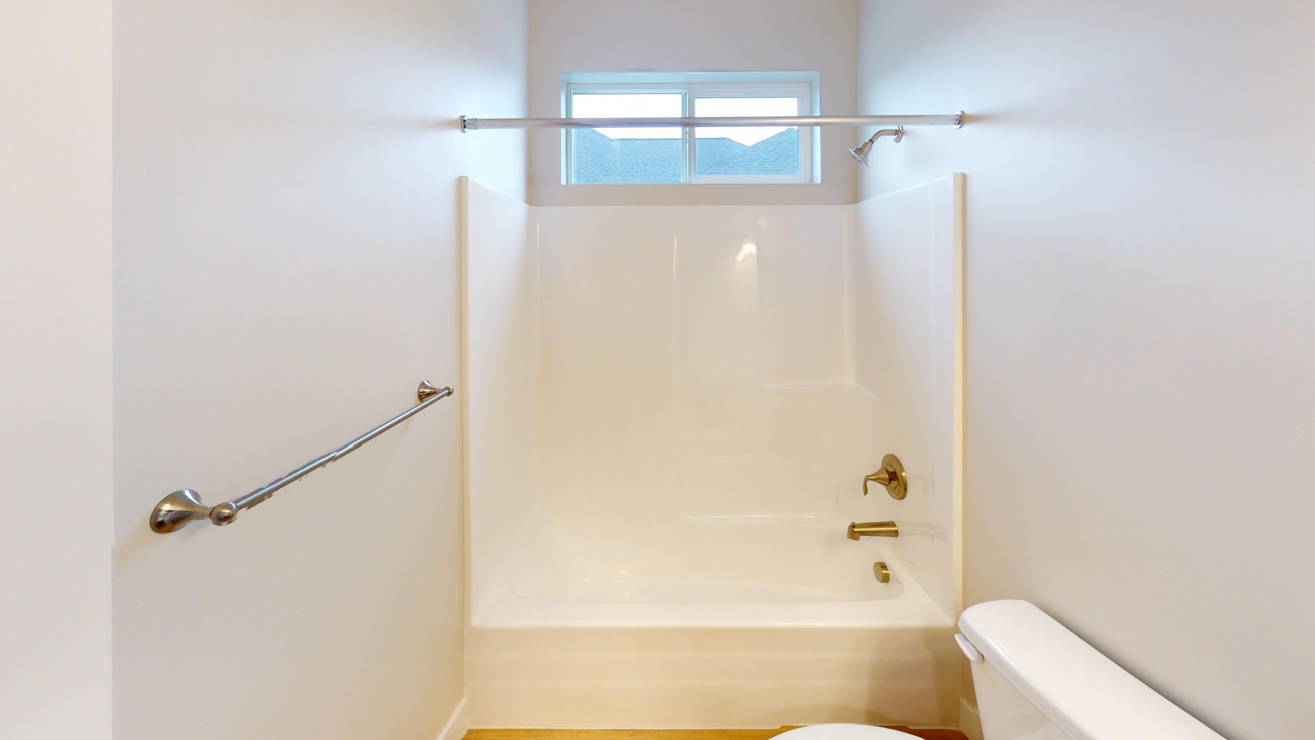 Katrina-A-Ridgehorne-134-Bathroom 2