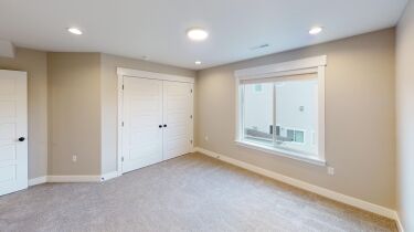 The-Paisley-A-Ridgehorne-146-Unfurnished 2