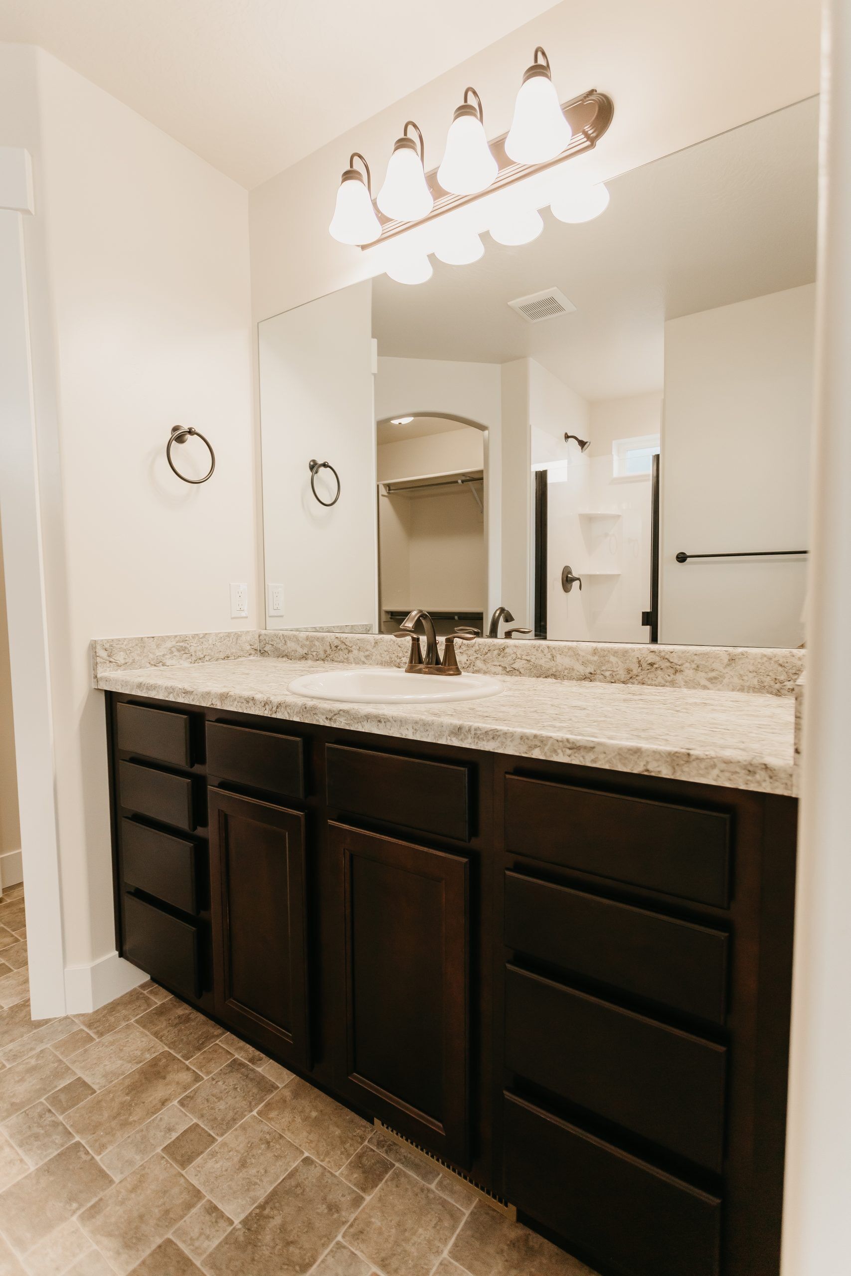 EdgeHomes: Quailhill 422