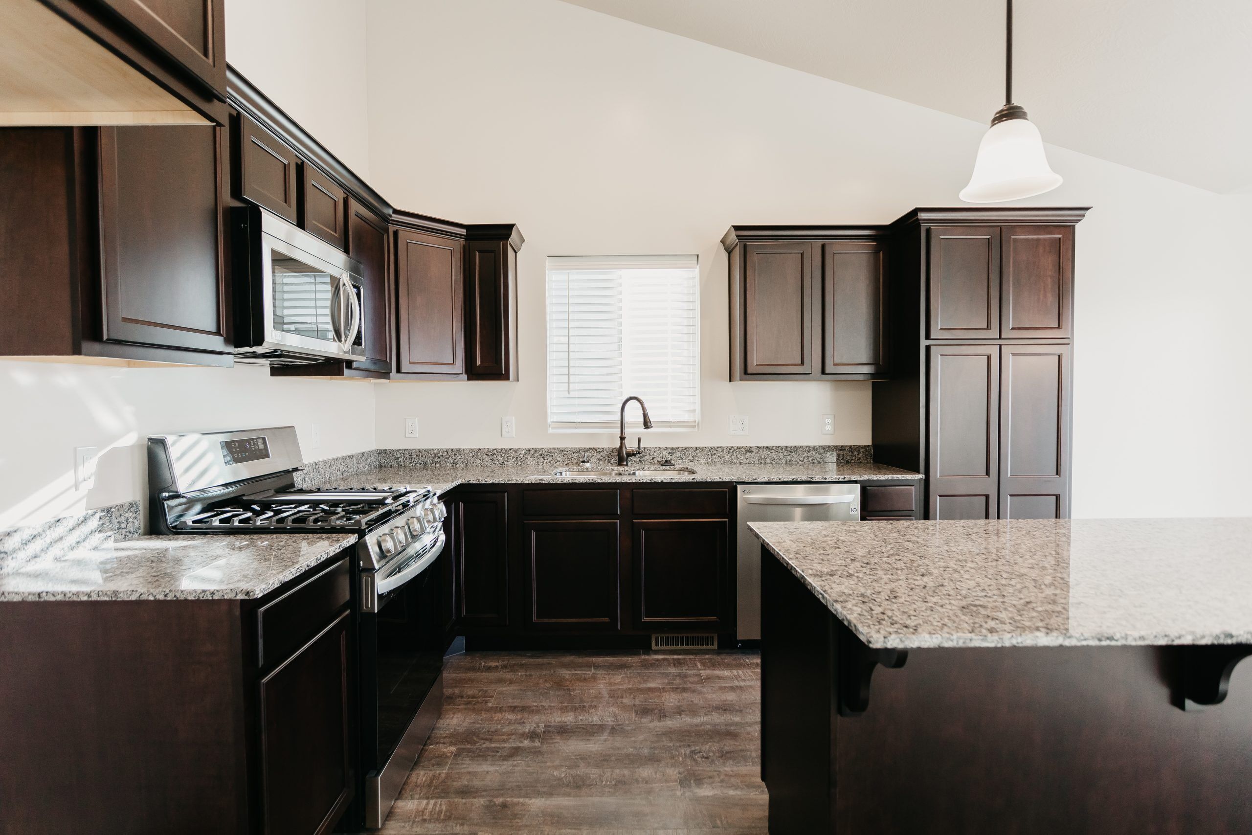 EdgeHomes: Quailhill 422