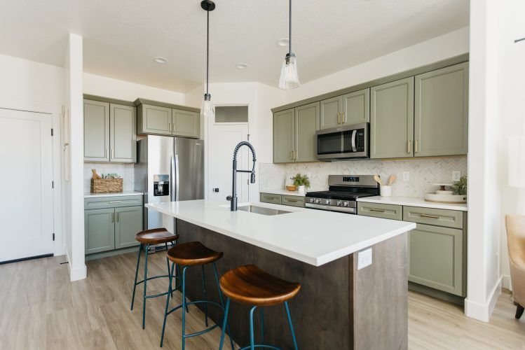 EdgeHomes: Willow Point Models
