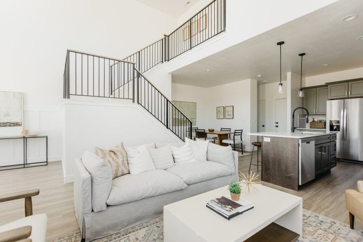 EdgeHomes: Willow Point Models